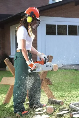 Motosserra a Bateria STIHL MSA 160 C-BQ Linha AP com Sabre de 30 cm 1/4"