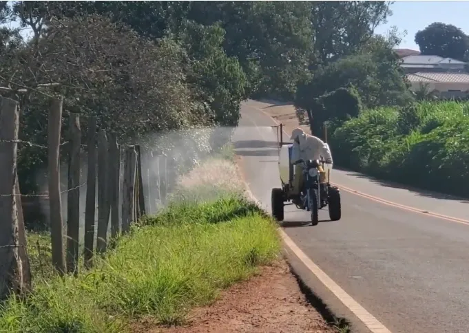 Triciclo Pulverizador Pecuário JC Triciclos JC 200 350 L