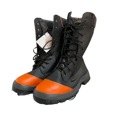 Bota de Segurança STIHL STD com Biqueira de Aço Nº 40
