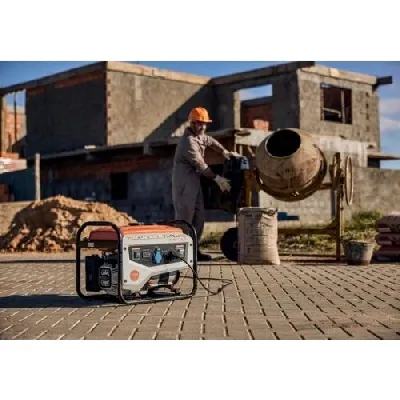 Gerador a Gasolina STIHL GR 40 2,8 kW Bivolt 110/220V